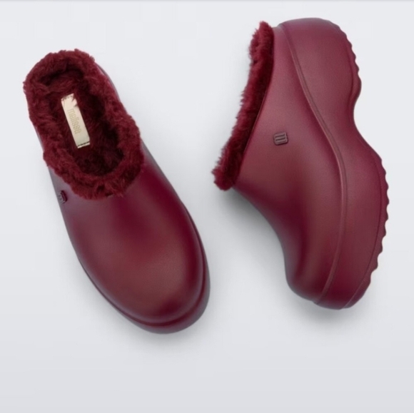 🔹️MELISSA🔹️ Melissa Free Fluffy Platform Clog Heels Burgandy for women - Picture 4 of 7